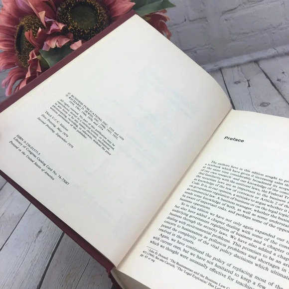 vintage business law principles and cases 1974 - Picture 5 of 9